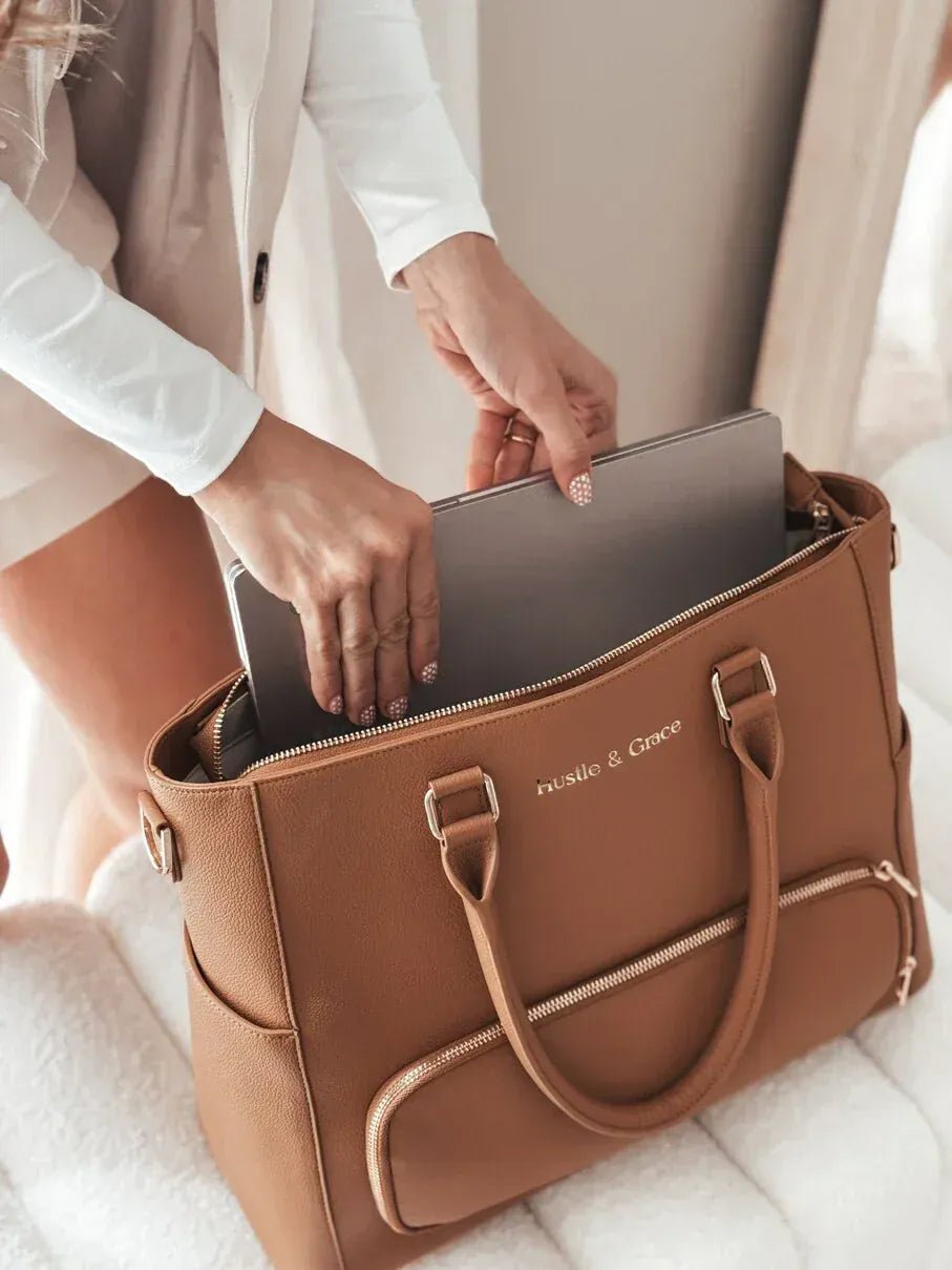 factory style deluxe travel tote bag The Iluka Executive Tote Driftwood